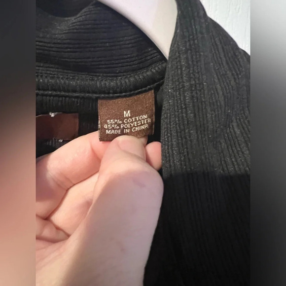 Perry Ellis button up collard shirt in black sz Medium. - Picture 3 of 7